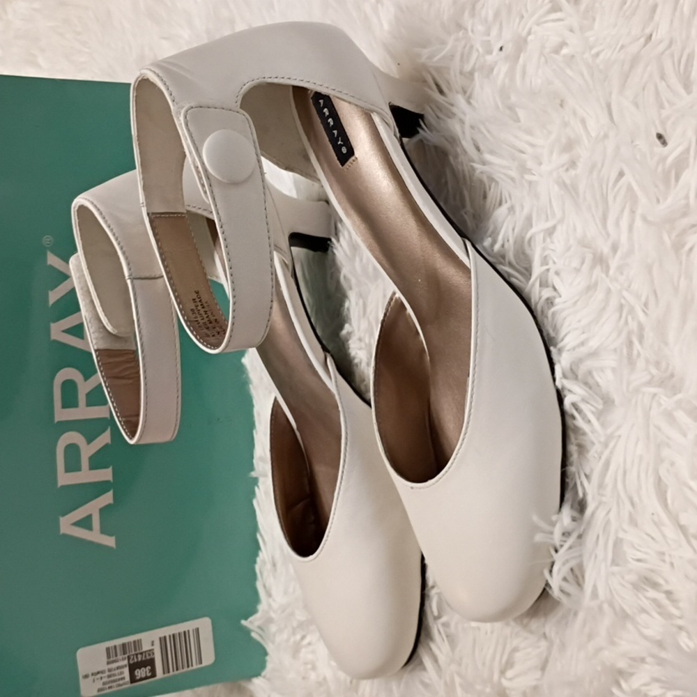 Array Elegant Off White Ankle Strap Heels Size 8 - image 2